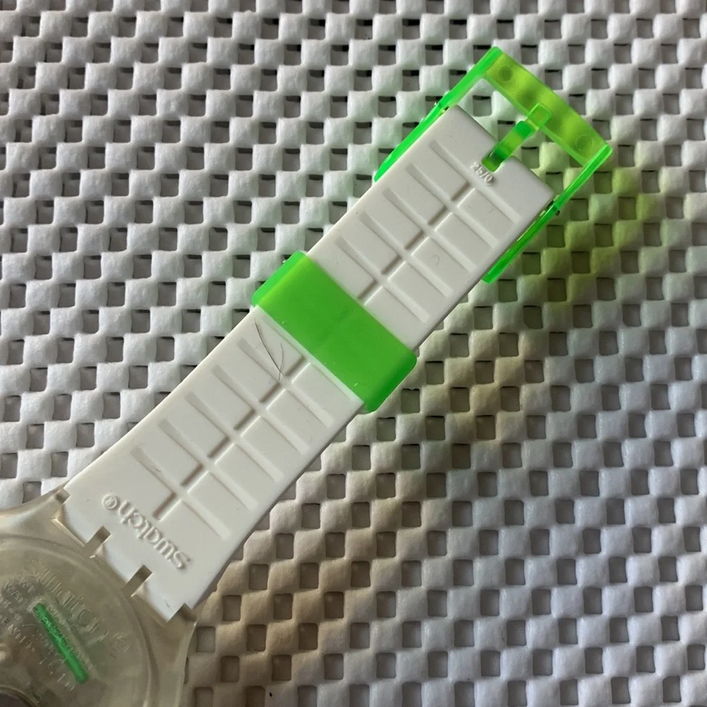 Swatch Watch - SUUK100 - CLOROFISH